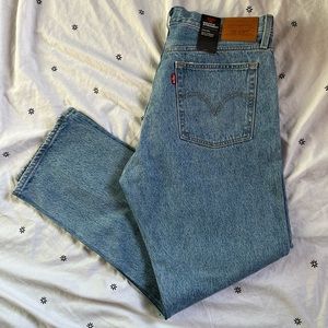 🆕 Levi’s Wedgie Straight Jeans